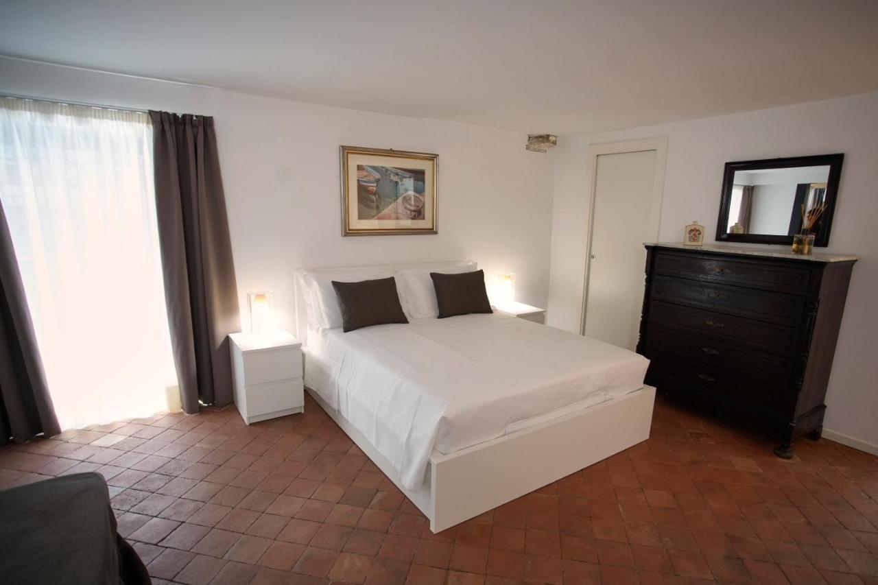 Palazzo Marletta Duomo Appartamento Aeroporto di Catania Fontana Rossa